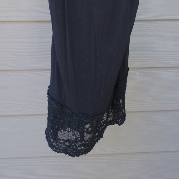 Cabi Tank - Picture 2 of 2